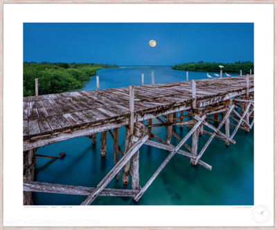 Moon over Boca Paila