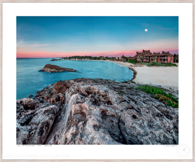 Moon over Punta Piedra